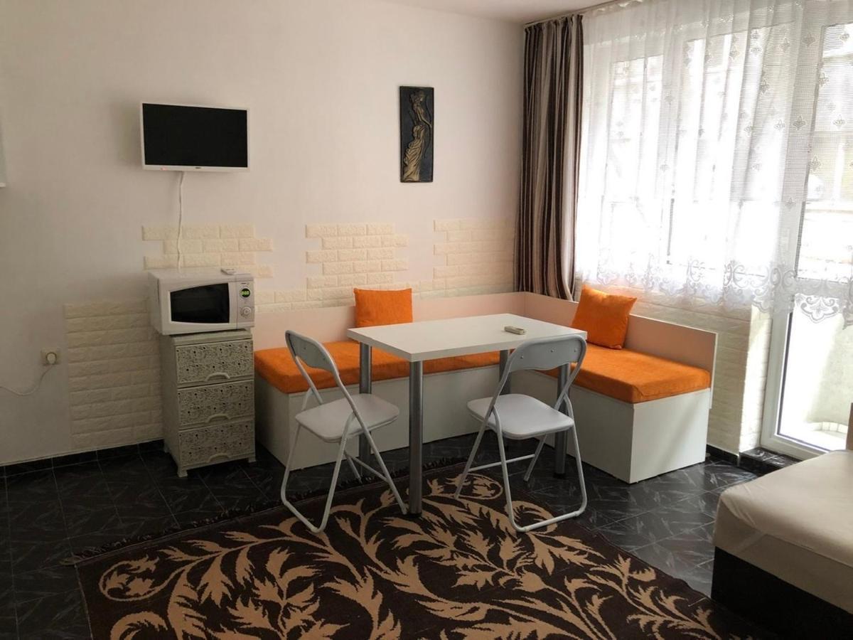 Appartement Боксониера Georgi Georgiev à Varna Extérieur photo